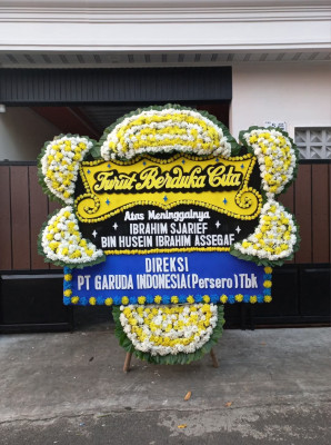 Papan Bunga Duka di Purus
